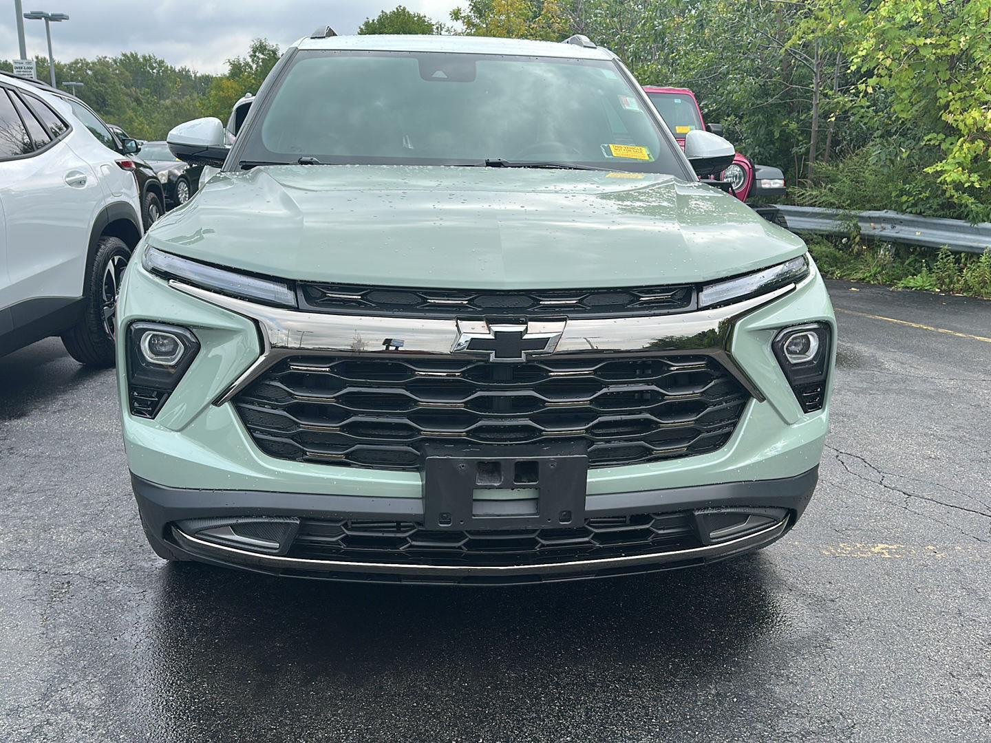 Used 2024 Cacti Green Chevrolet ACTIV image 6