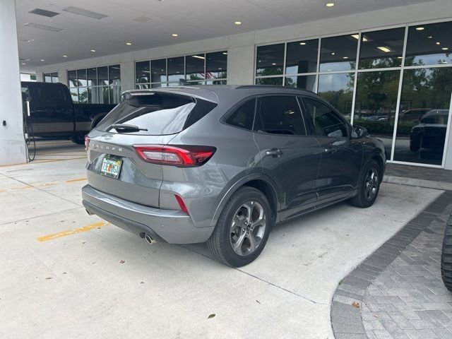 Used 2023 Carbonized Gray Metallic Ford ST-Line image 4