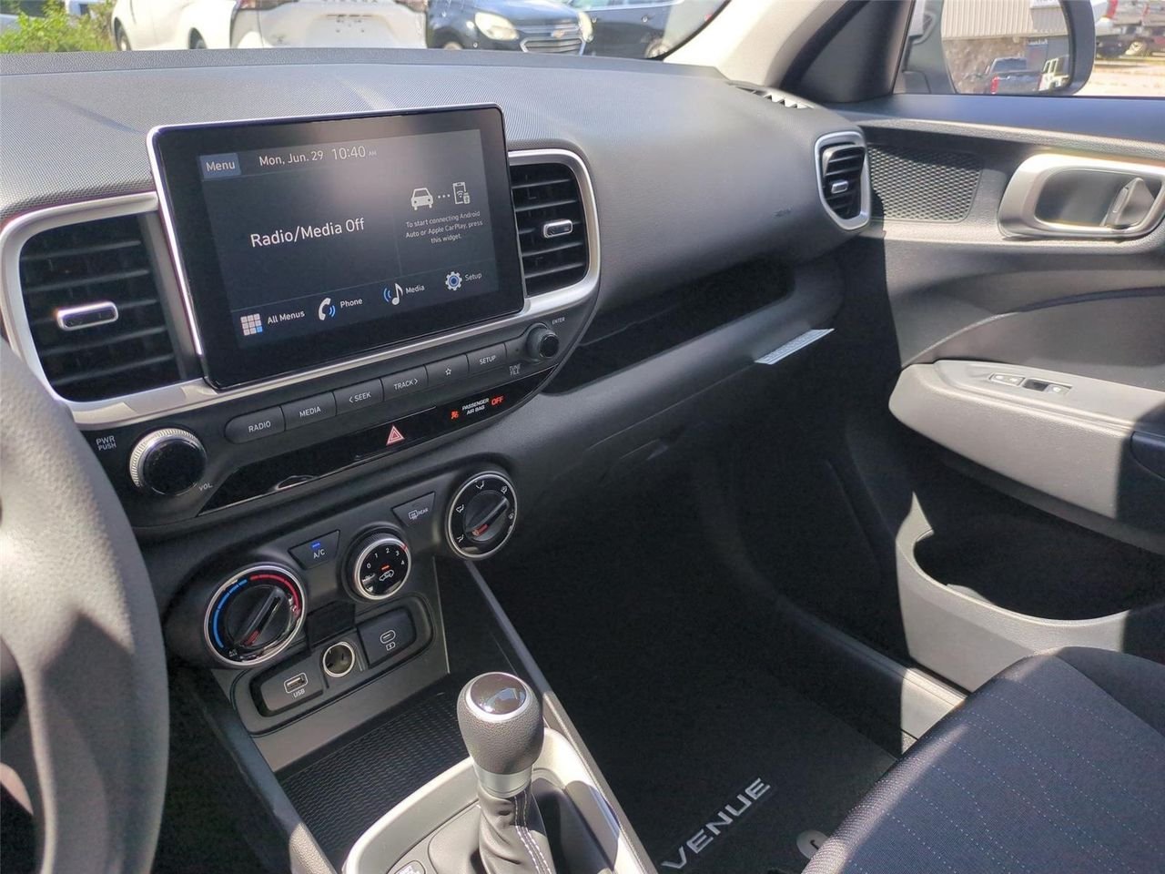 New 2026 Shimmering Silver Hyundai SE image 22