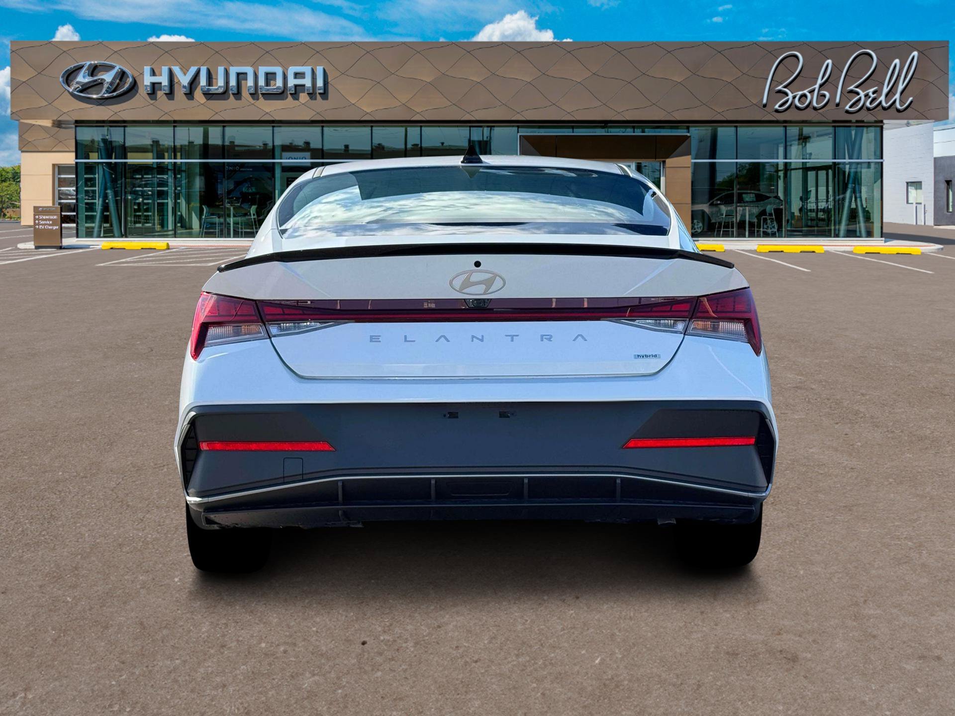 Used 2025 White Hyundai SEL Sport image 6