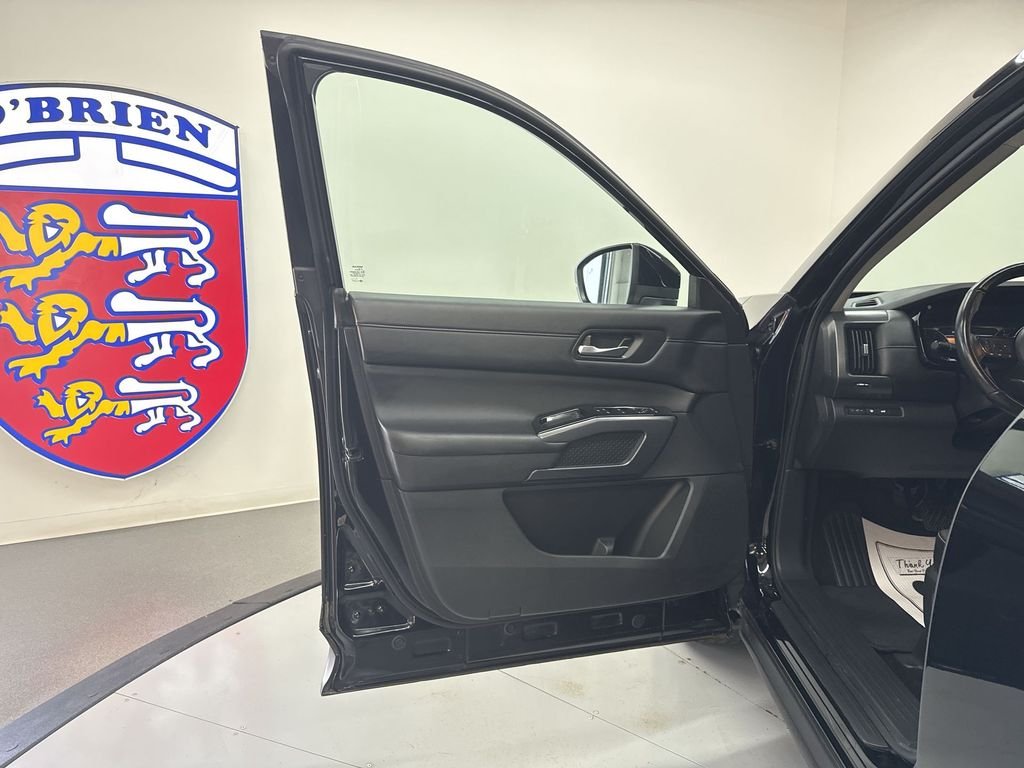 Certified Used 2024 Super Black Nissan SL image 14
