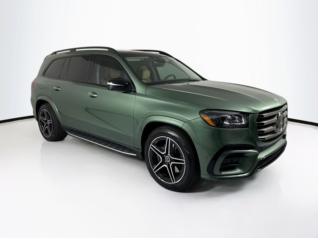 New 2026 MANUFAKTUR Ireland Mid Green Metallic Mercedes-Benz GLS 450 image 3