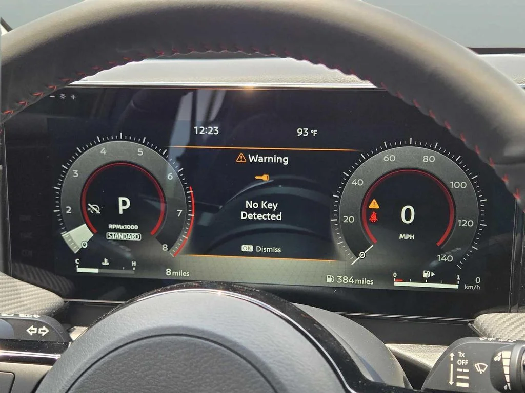 2025 Nissan Kicks SR - Photo 25