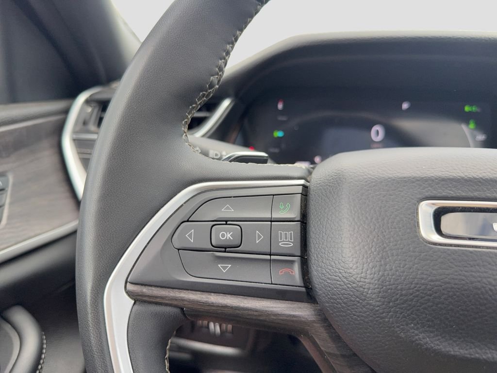 Used 2024 White Jeep 4xe image 17