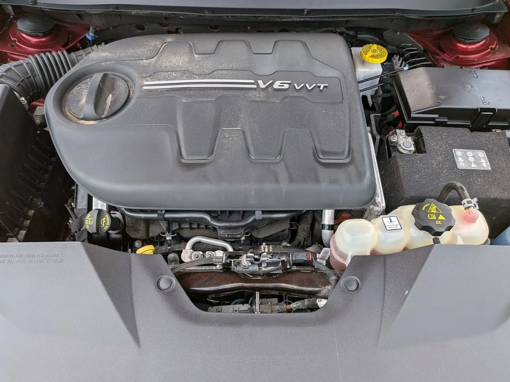 Used 2019 Red Jeep Limited image 30