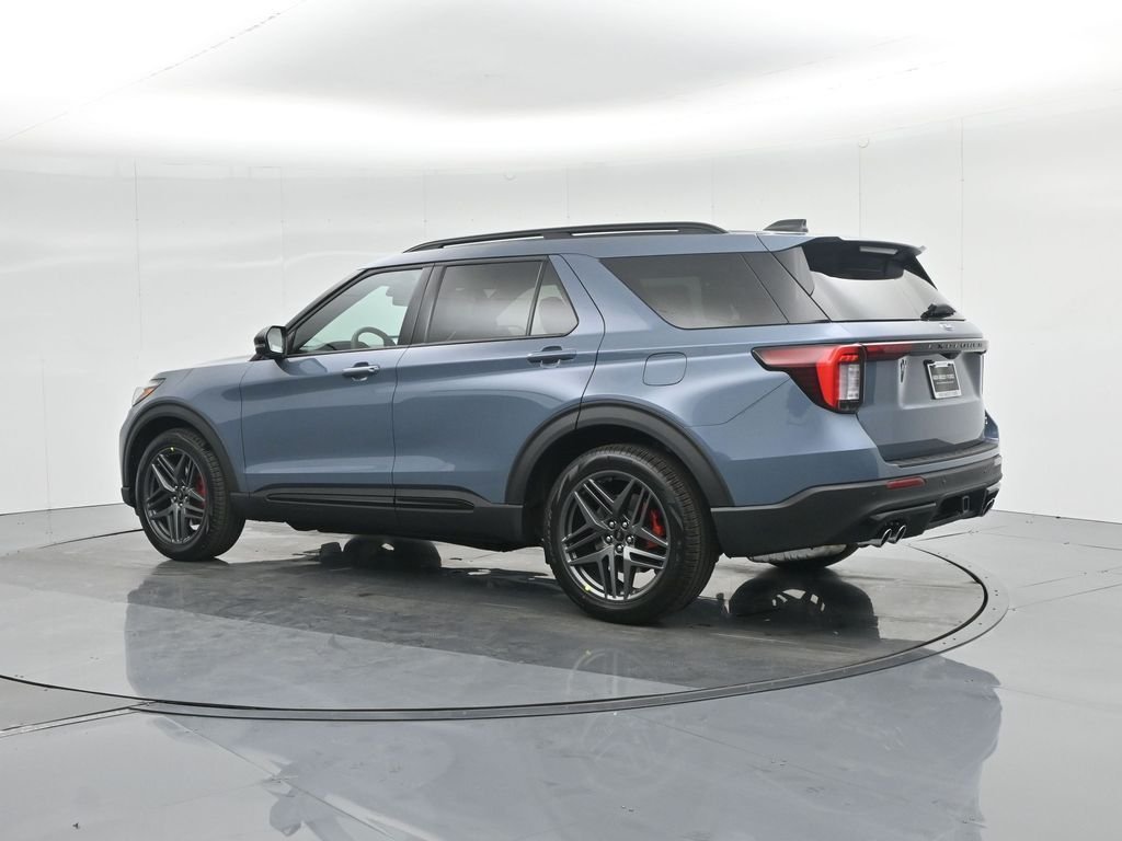 2025 Ford Explorer ST - Photo 7