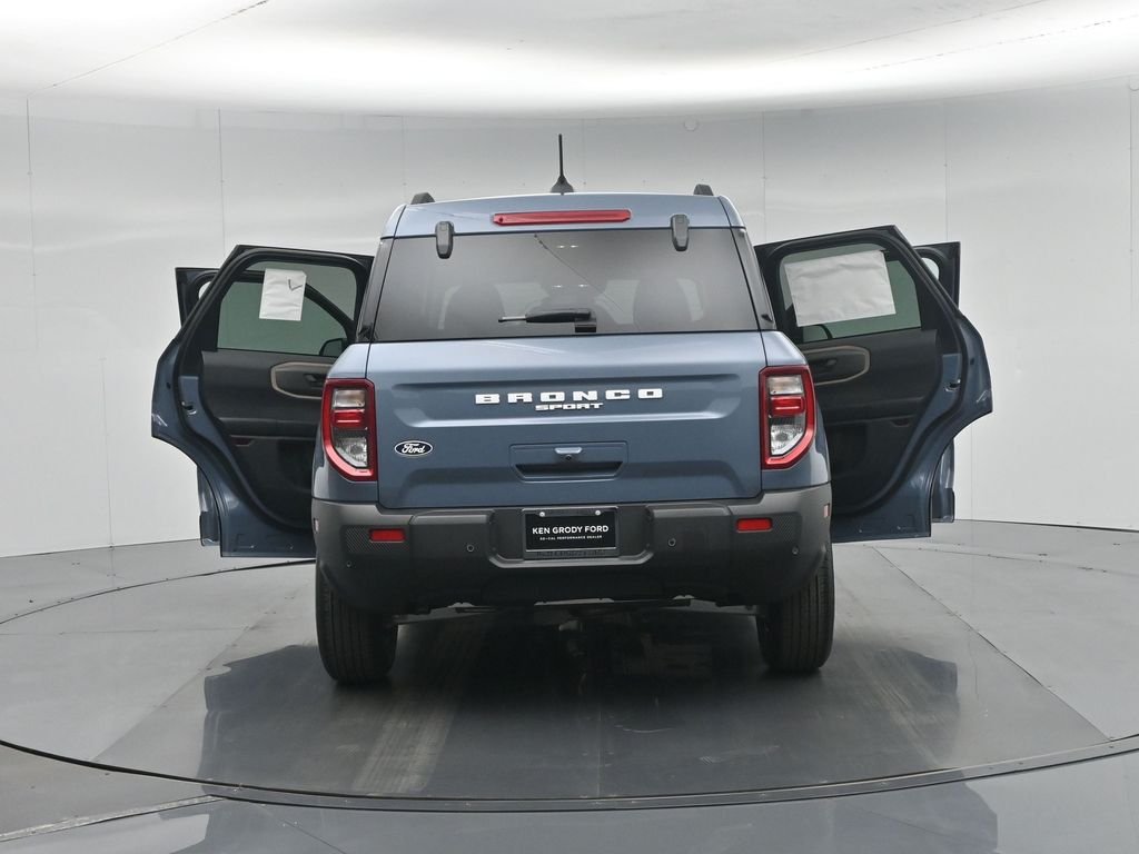 New 2026 Azure Gray Metallic Tri-Coat Ford Big Bend image 29
