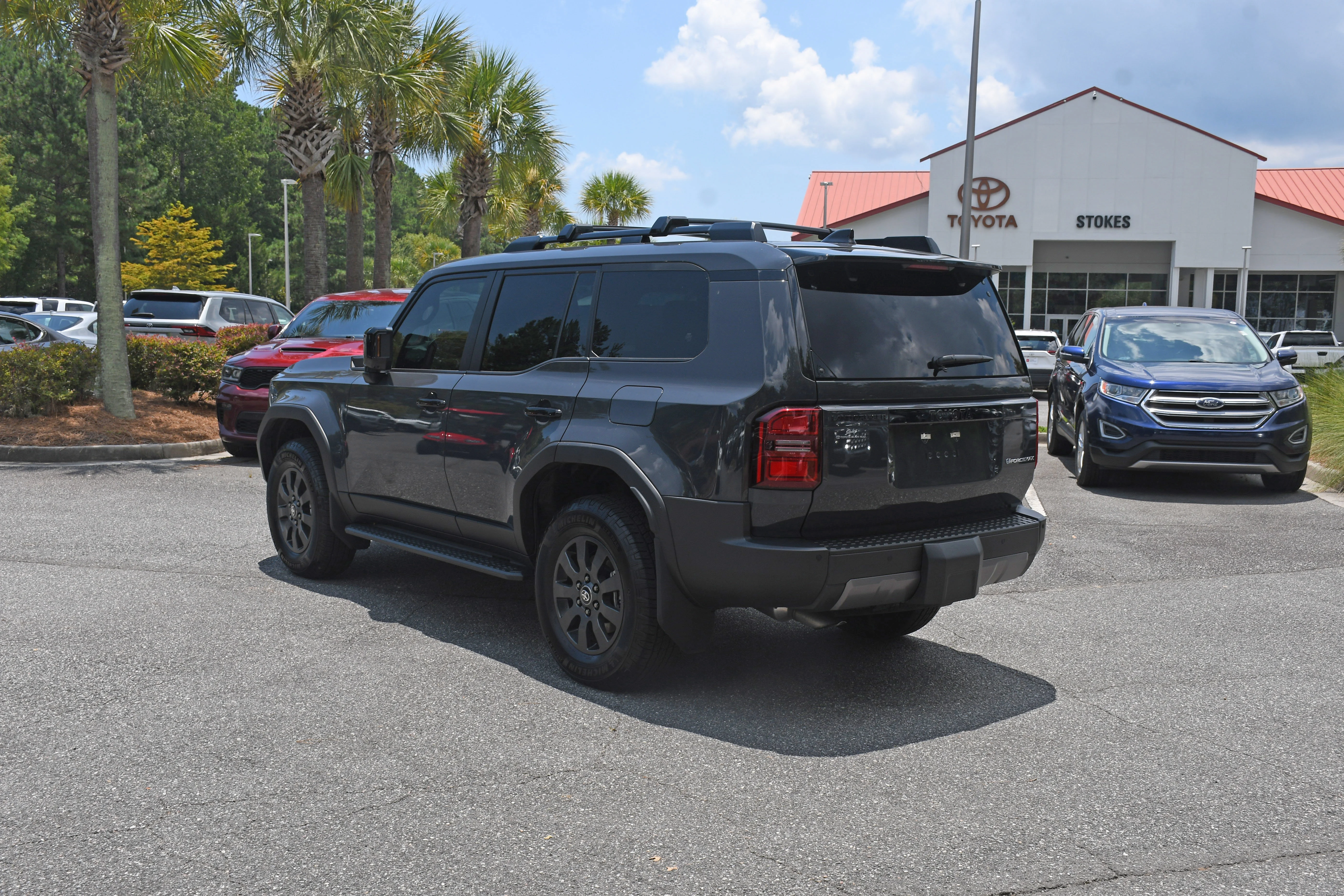 Certified Used 2025  Toyota  image 3