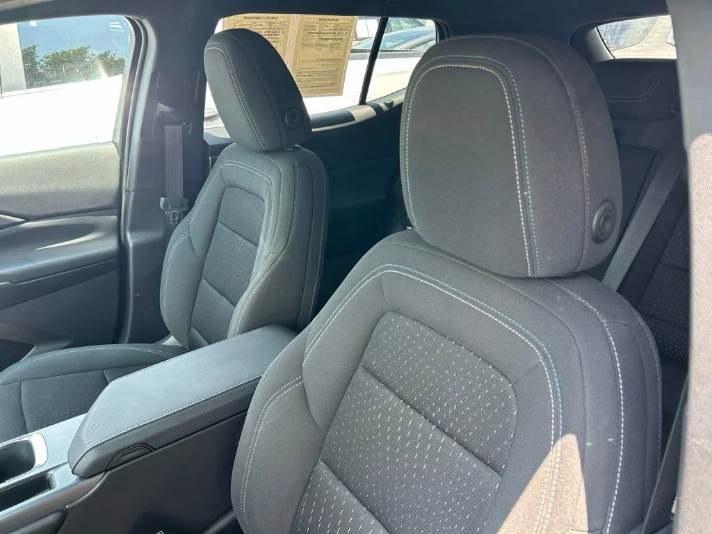 Used 2025 Galaxy Gray Metallic Chevrolet LT image 19