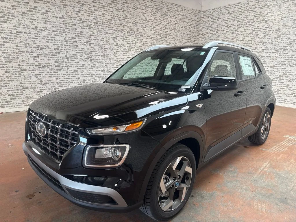 New 2026 Onyx Black Hyundai SEL image 3