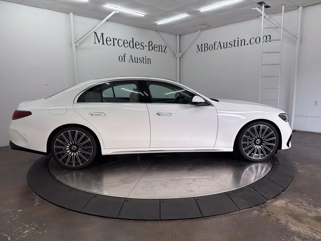 New 2027 White Mercedes-Benz E 450 image 8