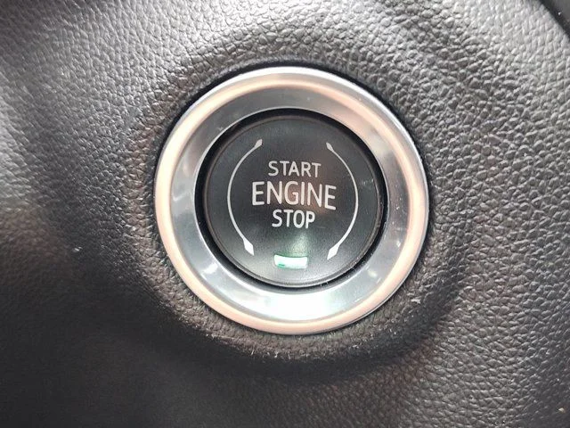 Used 2020 Blue GMC SLT image 25