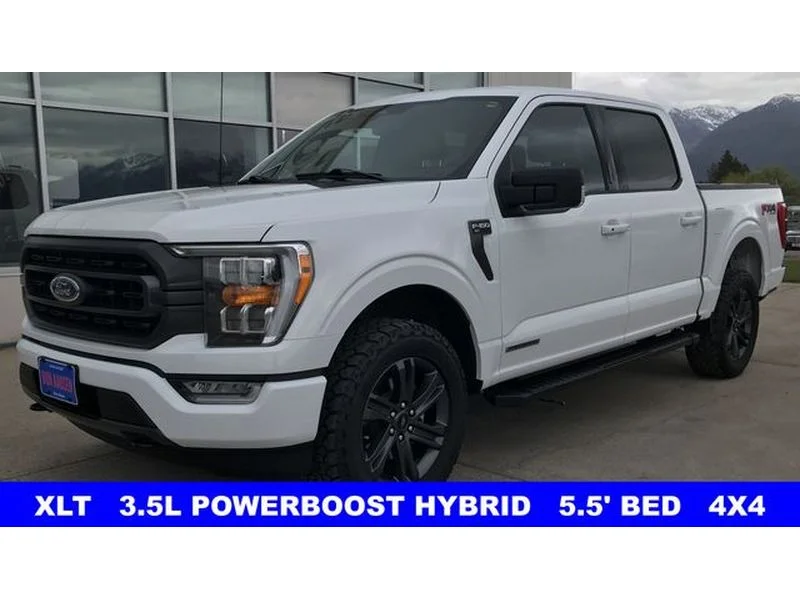 Certified Used 2023 Oxford White Ford XLT image 4