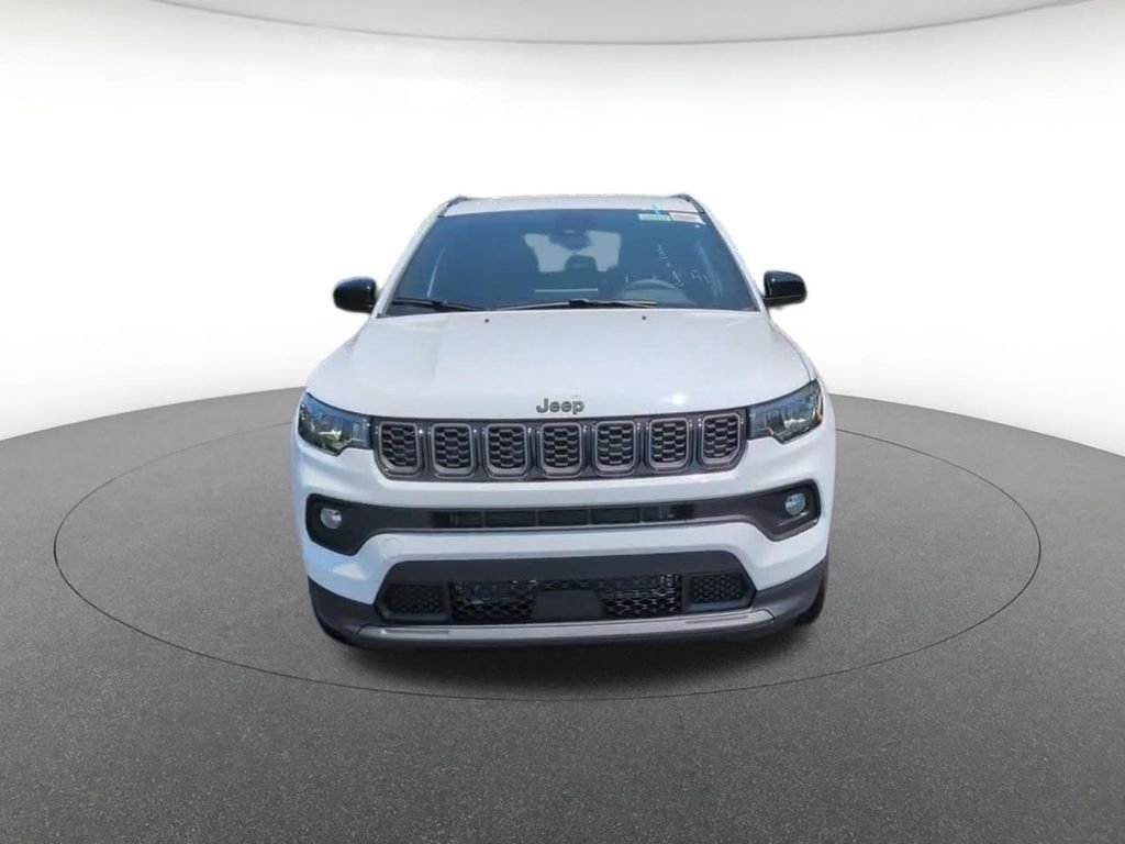 New 2026 Bright White Clearcoat Jeep Latitude image 2