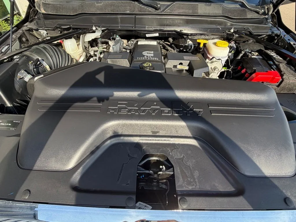 Used 2023 Gray Ram Laramie image 7