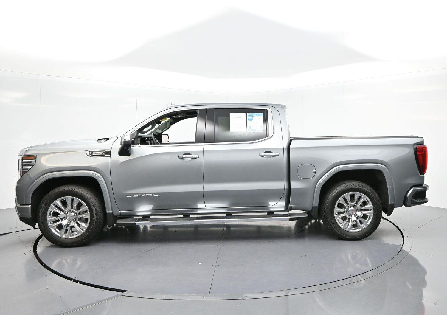 Used 2024 Sterling Metallic GMC Denali image 4
