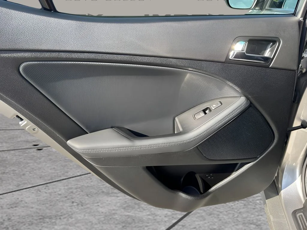 Used 2013 Silver Kia SX image 26
