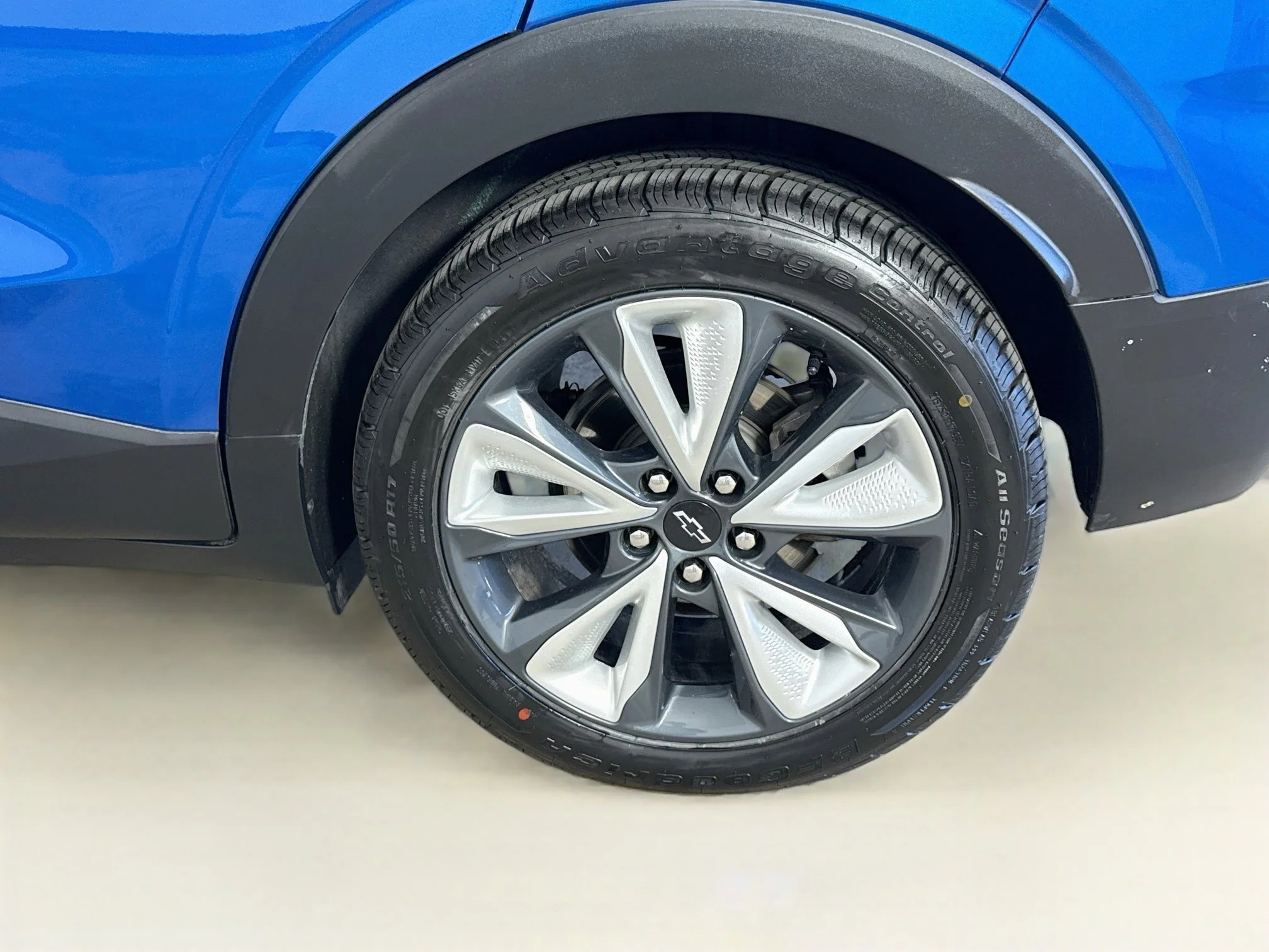 Used 2022 BRIGHT BLUE METALLIC Chevrolet LT image 31