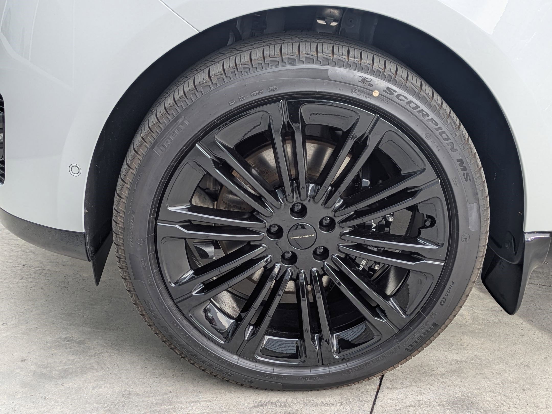 2026 Land Rover Range Rover SE - Photo 15