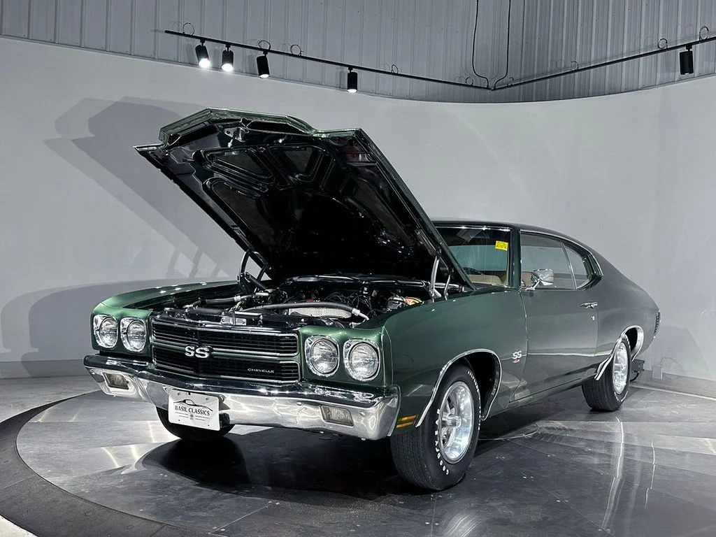 Used 1970  Chevrolet  image 28