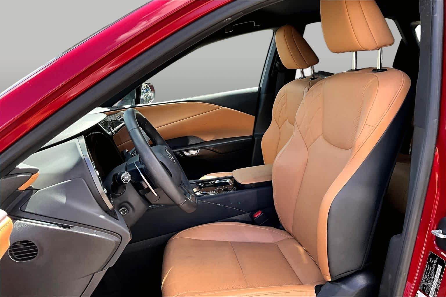 Used 2025 Matador Red Mica Lexus  image 8