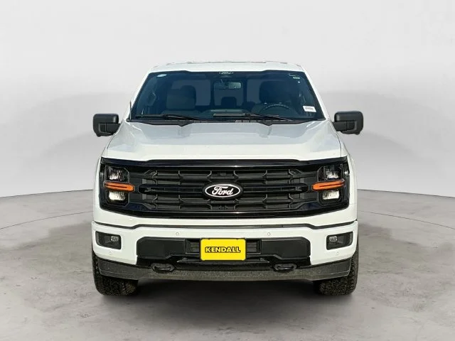Used 2024 Oxford White Ford XLT image 2