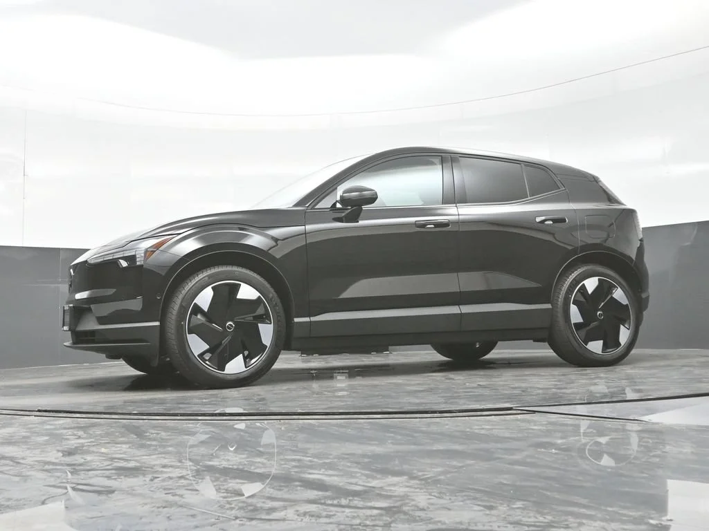 New 2026 Black Volvo Twin Motor Performance Ultra image 20