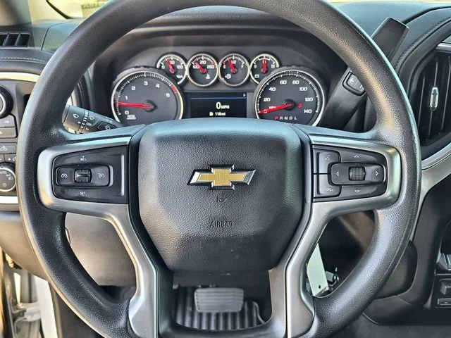 Used 2022 White Chevrolet LT image 22