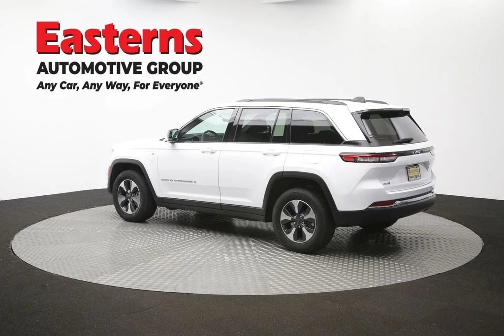 Used 2024 White Jeep 4xe image 67