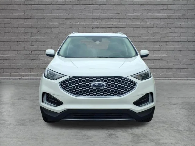 Used 2023 White Ford SEL image 2