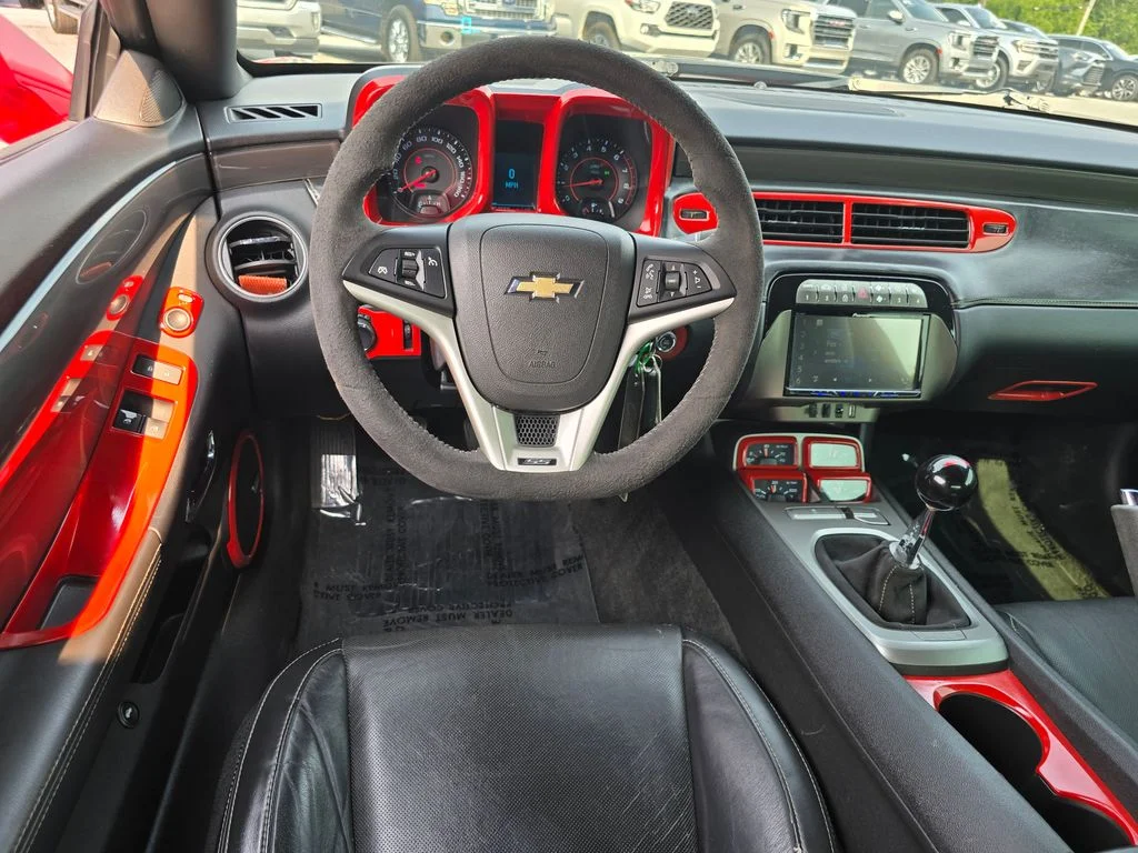 Used 2013 Red Chevrolet SS image 30