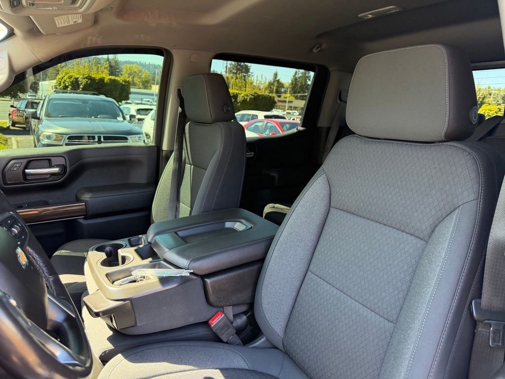 Used 2020 Silver Chevrolet LT image 15