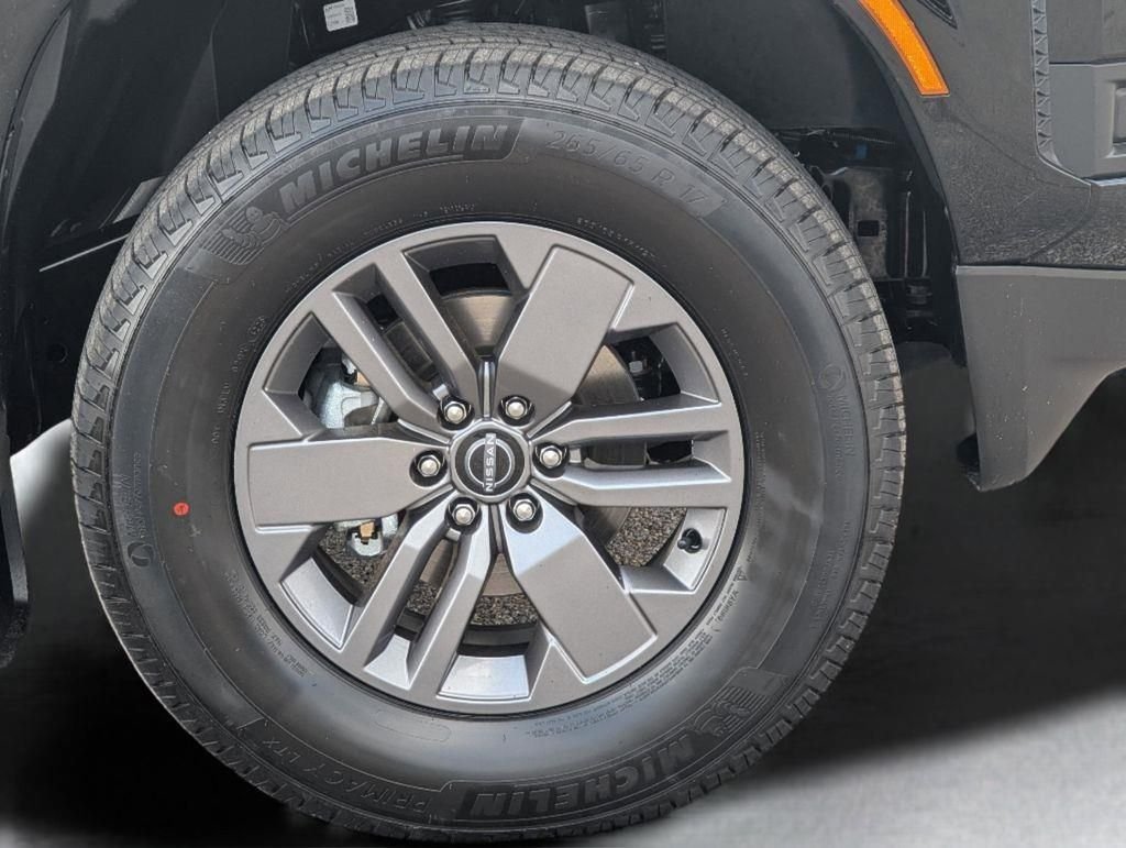 New 2026 Super Black Nissan Crew Cab SV image 4