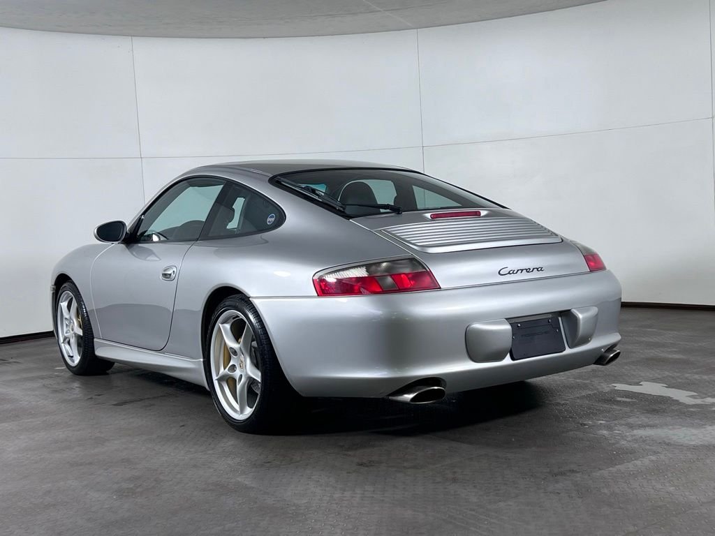 Used 2003  Porsche Carrera image 3