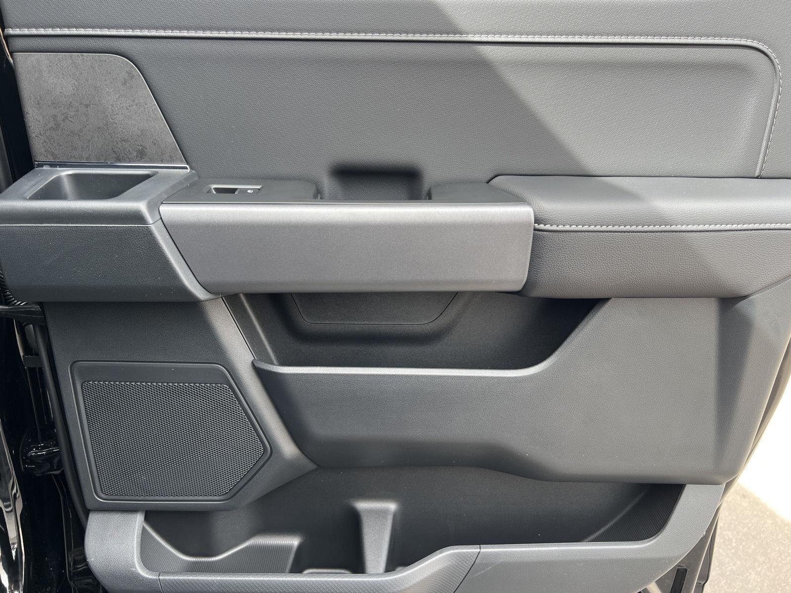 New 2026 Agate Black Metallic Ford XLT image 67