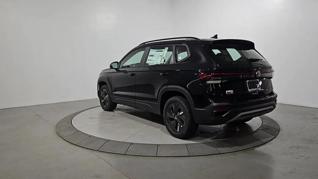 New 2026 Black Volkswagen 1.5T S image 3