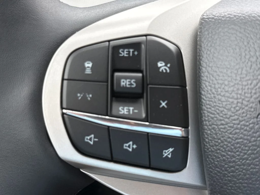 New 2026 Black Ford Active image 30