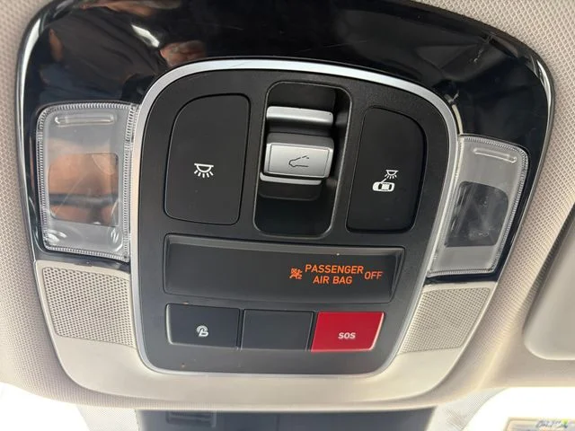 Used 2023 Blue Hyundai SEL image 29
