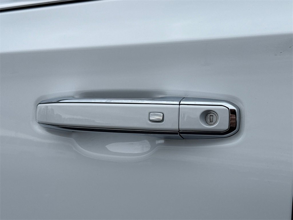 2026 GMC YUKON XL - Image 12