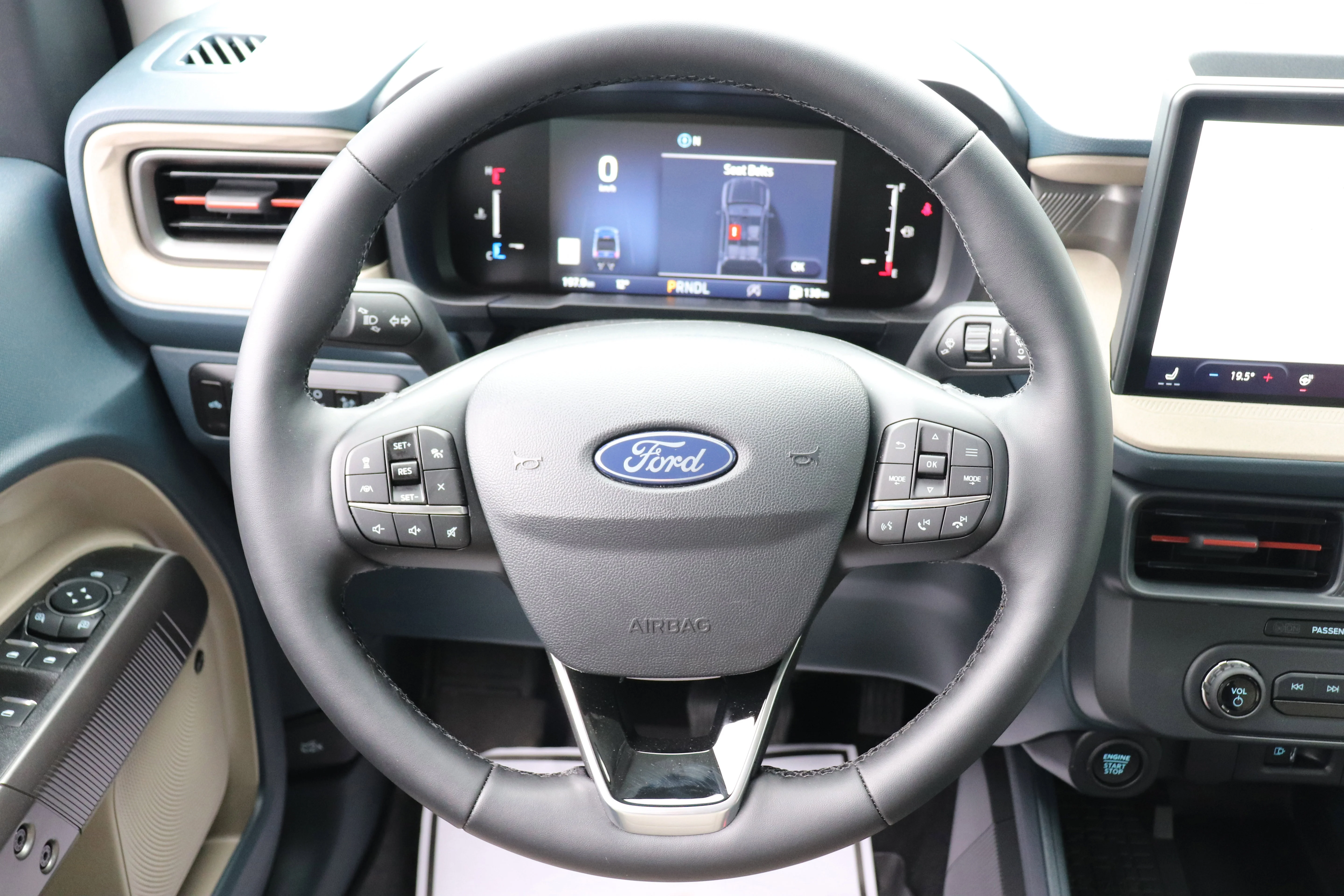 New 2025 OXFORD WHITE Ford LARIAT image 8
