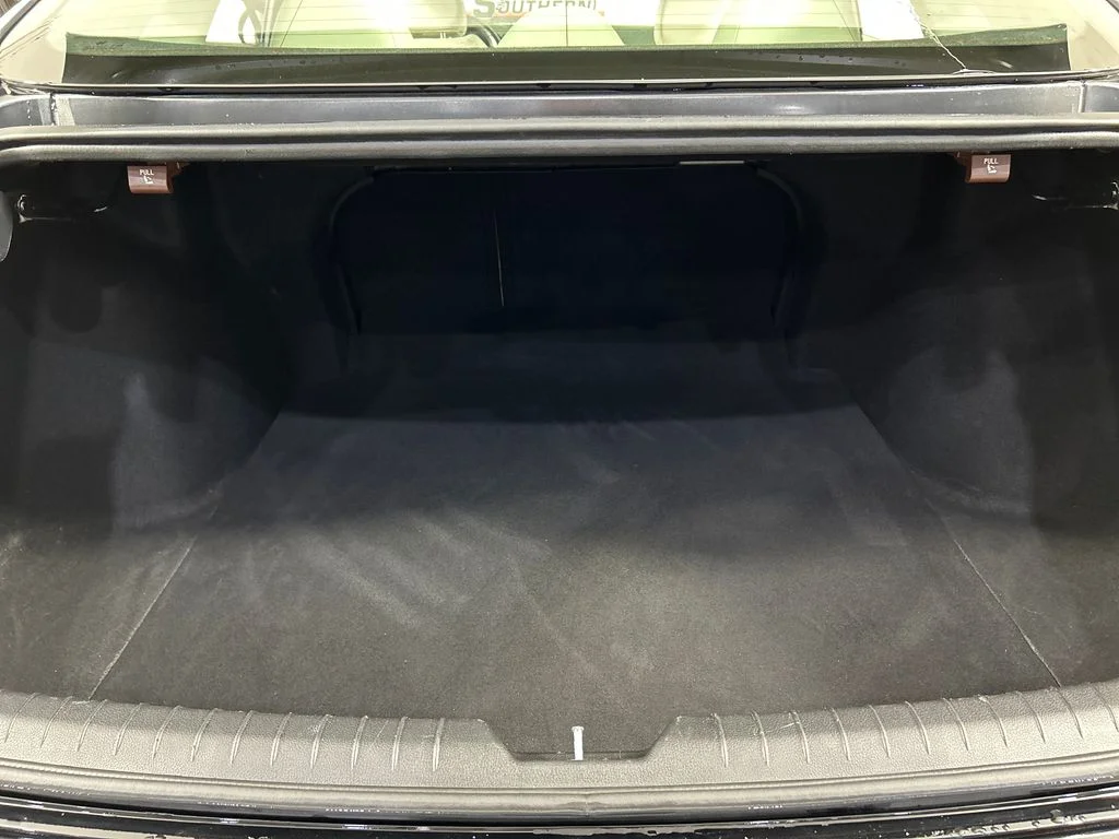 Used 2023 Black Hyundai SEL image 19