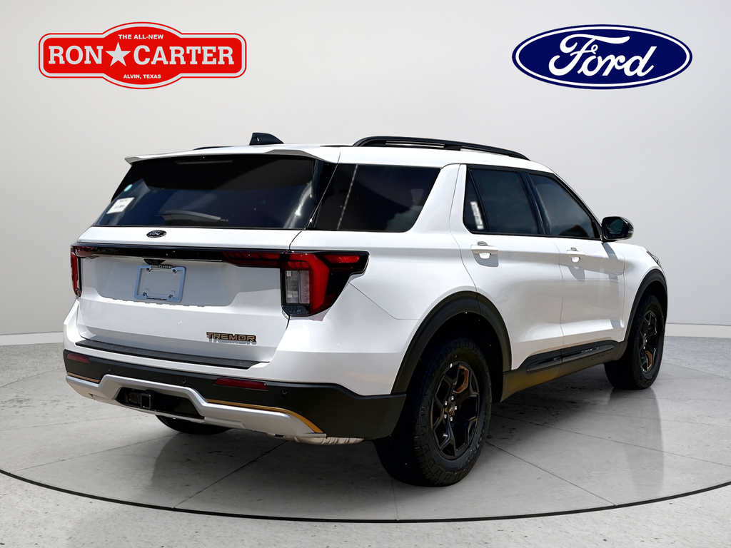 New 2026 Star White Metallic Tri-Coat Ford Tremor image 5