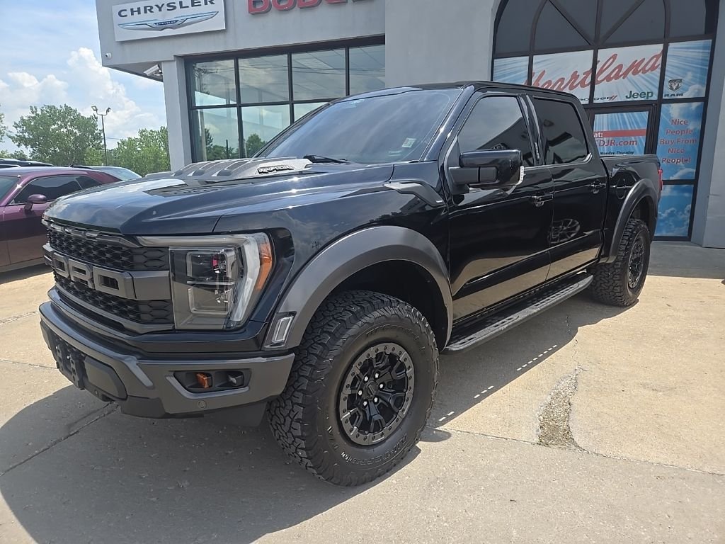 Used 2022 Ford F-150 Raptor with VIN 1FTFW1RG5NFA88742 for sale in Kansas City