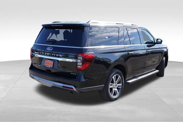 Used 2024 Black Ford Limited image 5