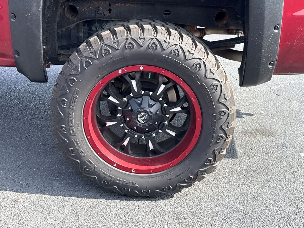 Used 2018 Red Chevrolet LT image 19