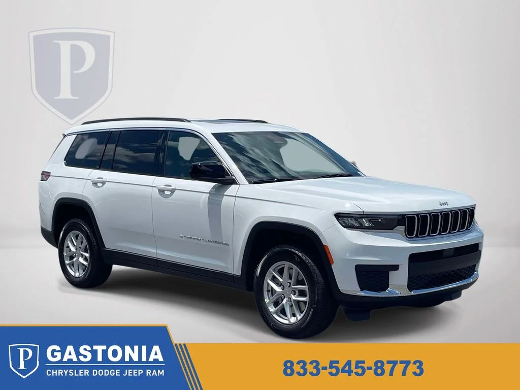 New 2026 Bright White Clear-Coat Exterior Paint Jeep Laredo image 1