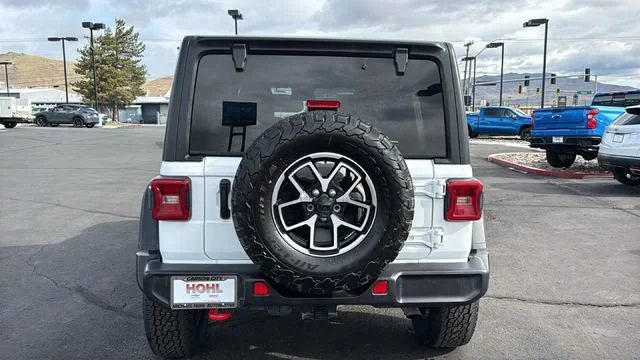 Used 2025 White Jeep 4-Door Rubicon 4x4 image 4