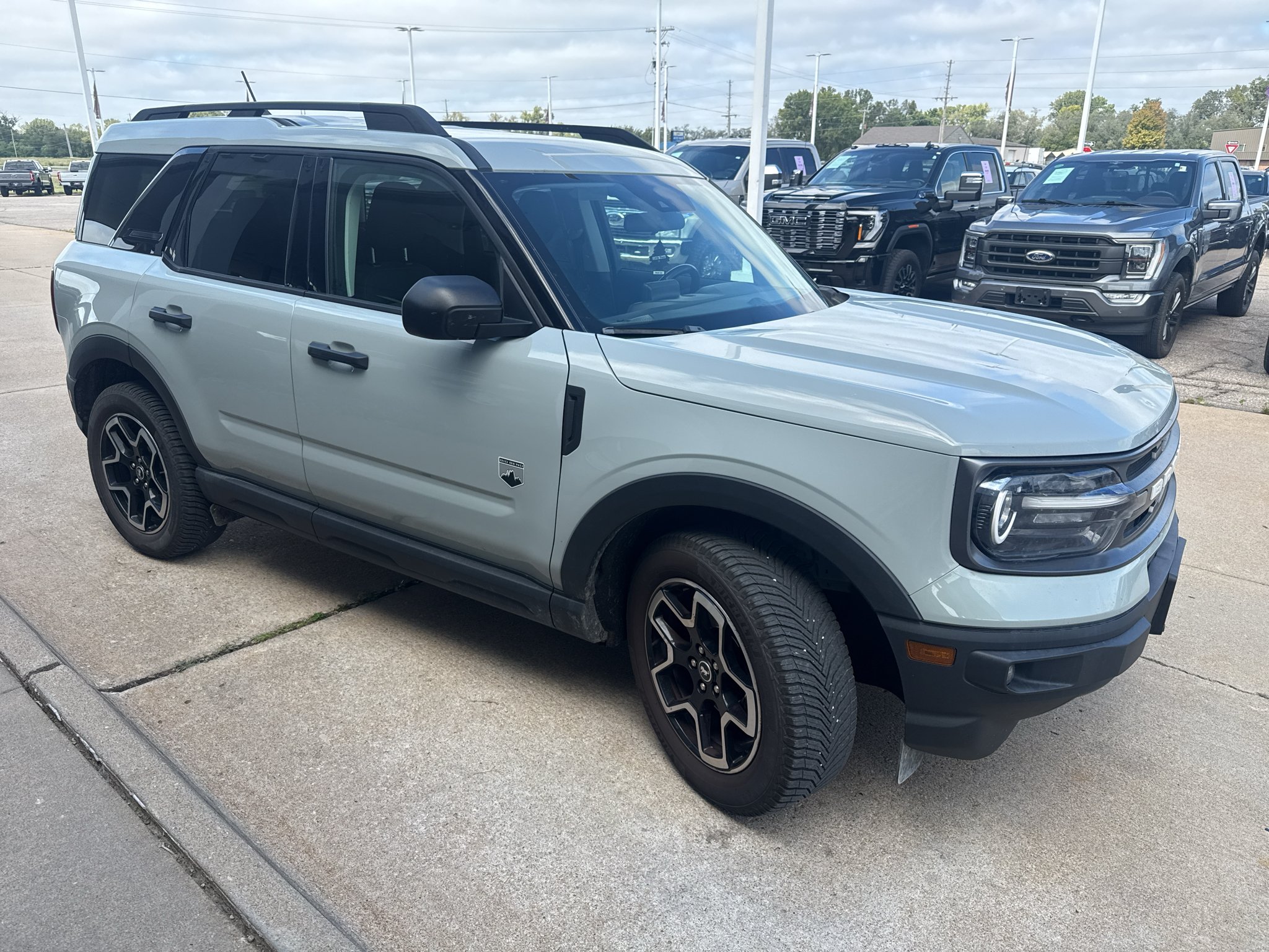 Used 2022 Cactus Grey Ford Big Bend image 4