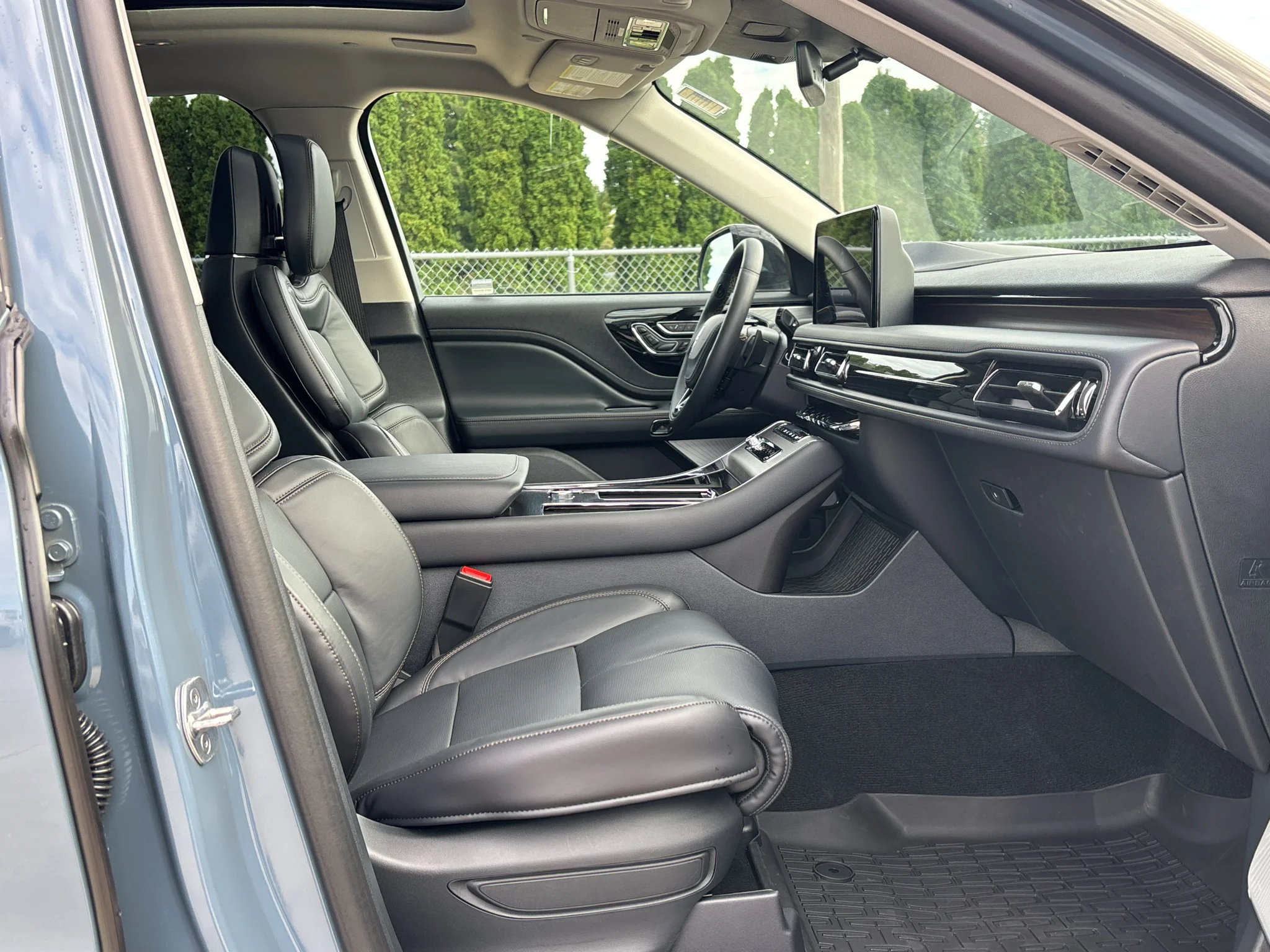 New 2026 Whisper Blue Metallic Clearcoat Lincoln Reserve® image 15