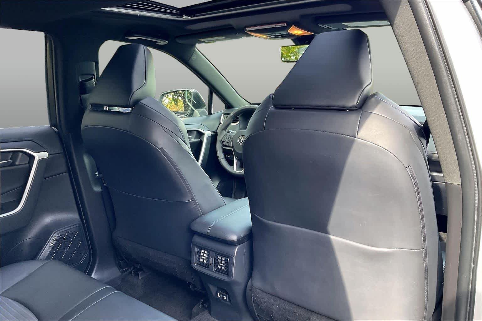 Used 2019 Silver Sky Metallic w/Black Roof Toyota Hybrid XSE image 20